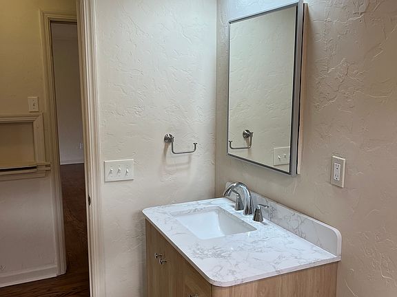 5th image of 4123 NW 18th St