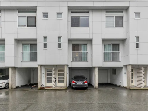 2505 Ware St #10, Abbotsford, BC V2S 3E2