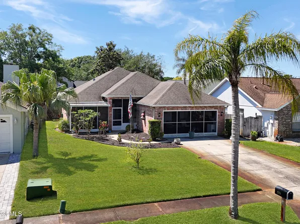 2370 Saint Andrews Dr, Titusville, FL 32780