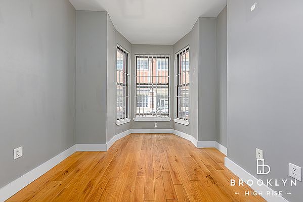 1st image of 1444 Pacific St #1