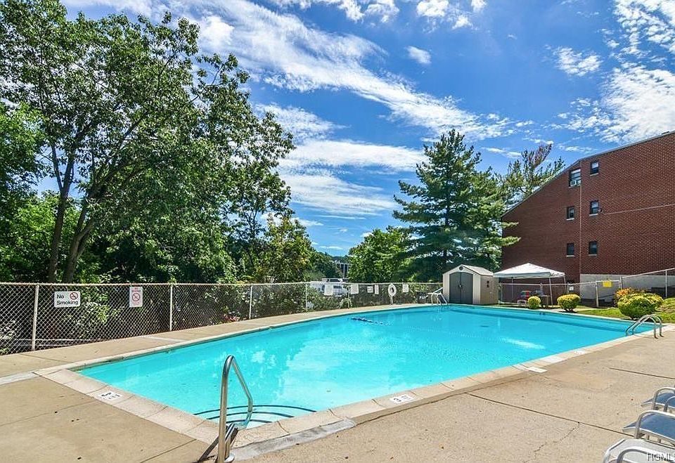 1st image of 30 Fieldstone Dr APT 26A