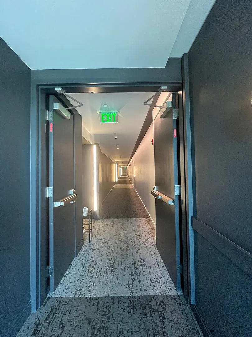 2 Bed 2 Bath - July Move-In — Photo 4