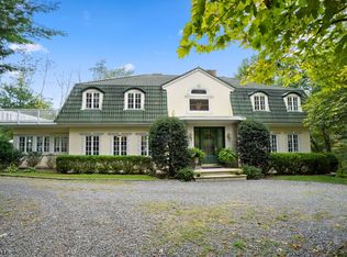 48 Poor Farm Rd, Pennington, NJ 08534