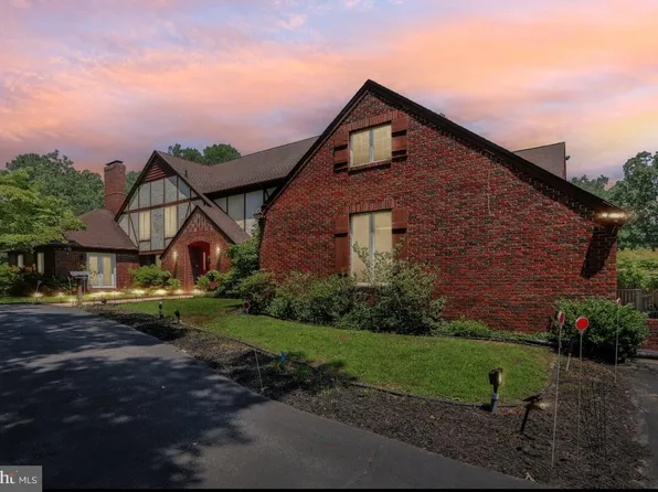 1216 Forest Dr, Millville, NJ 08332