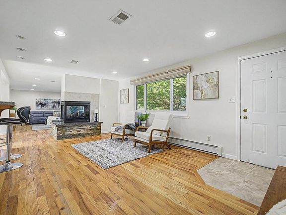 4th image of 13861 Elmore Rd