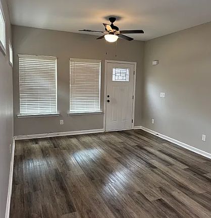 5th image of 52 Claire Dr SE