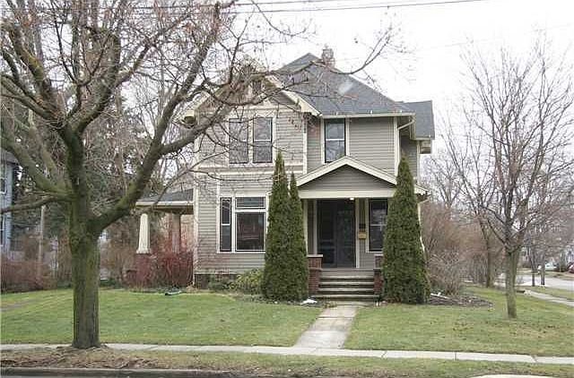 1st image of 333 W Wooster St
