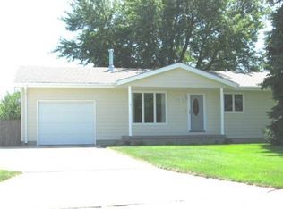 211 W G St, Hastings, NE 68901