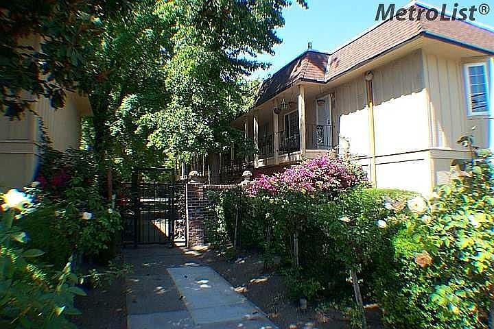 1st image of 2421 Country Club Blvd #C32