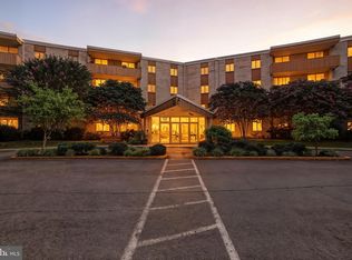 7505 Democracy Blvd APT 223, Bethesda, MD 20817