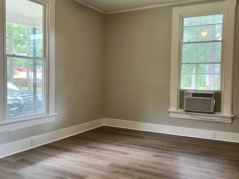 317 S Maple Ave — Photo 7