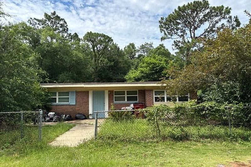 1st image of 6445 Julia Dr