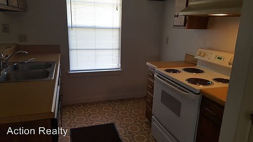 4th image of 12210 Wilderness Trl