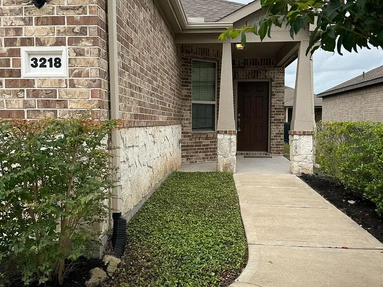 3218 Chimney Swift Ln — Photo 3