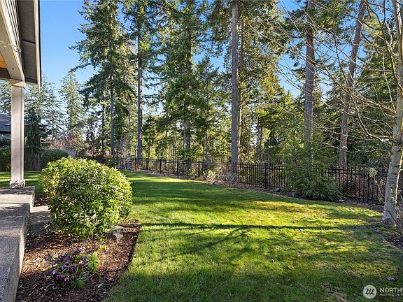 3rd image of 9344 Cedarbough Court NE