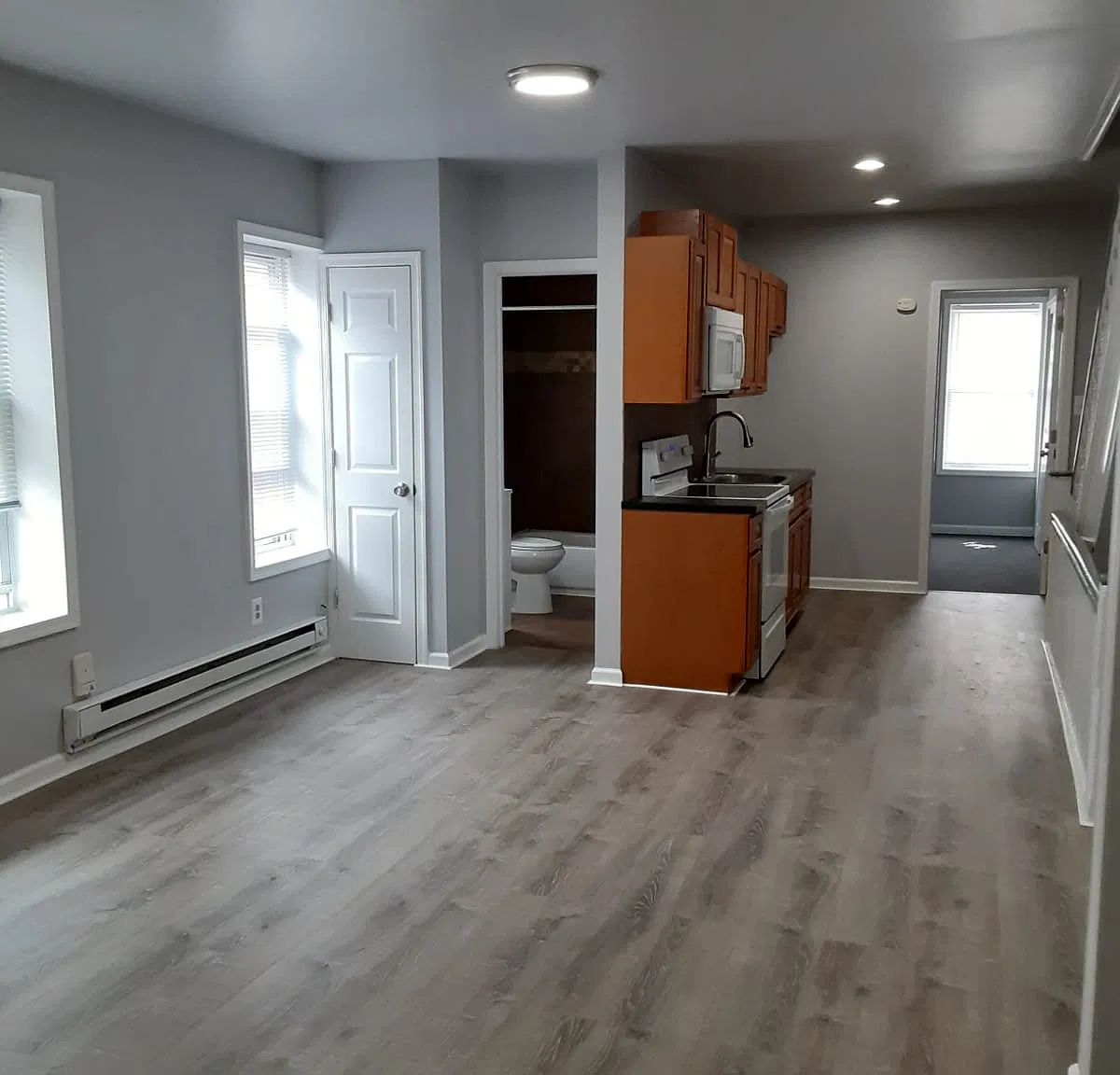 4927 Knox St — Photo 3