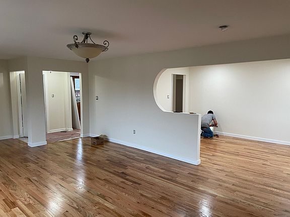 Living room/ Dining Area