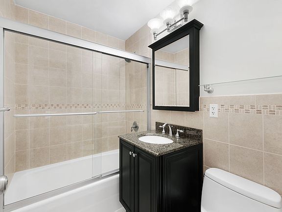 4th image of 444 E 86th St APT 10D
