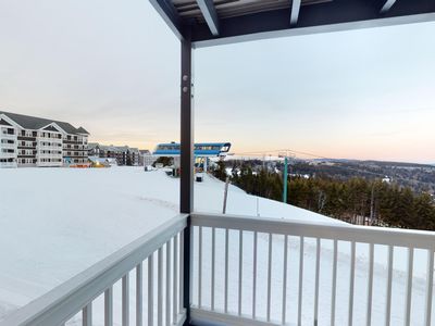 240 Mountain Lodge Ln, Snowshoe, WV, 26209
