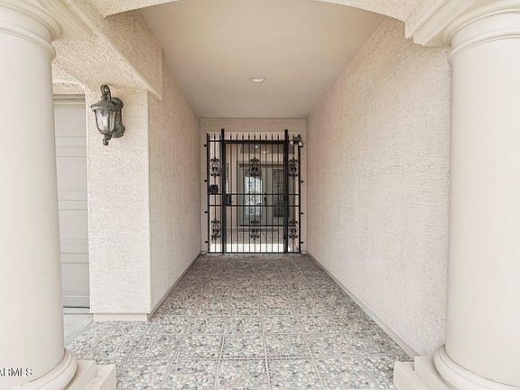 3rd image of 5025 W SIESTA Way
