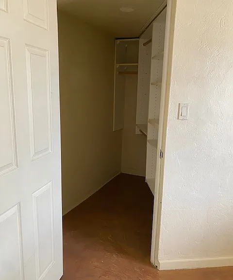 1405 E Lester St — Photo 16