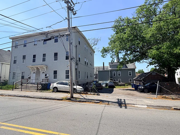 250-252 Prospect St #3R — Photo 9