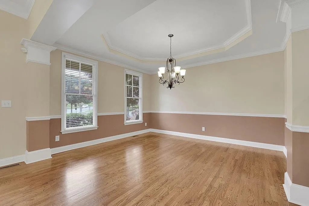 4 bed, 3.5 bath, 3028 sqft, $3,400 — Photo 3