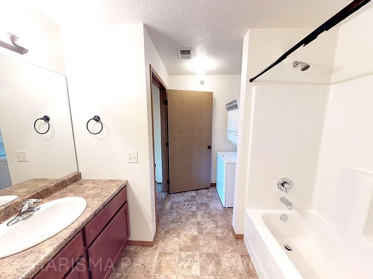 Gaspar Apartments — Photo 52