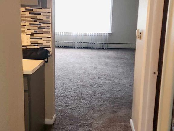 2nd image of 13910 Southfield Rd #20