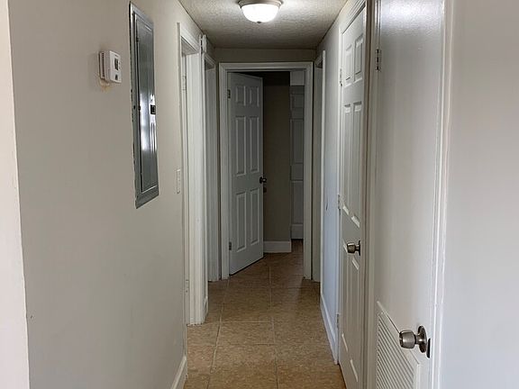 5th image of 10522 Conrad Dr