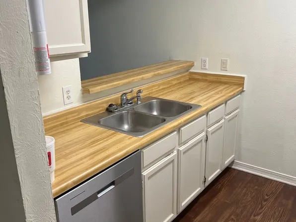 5705 E Texas St APT 89, Bossier City, LA 71111