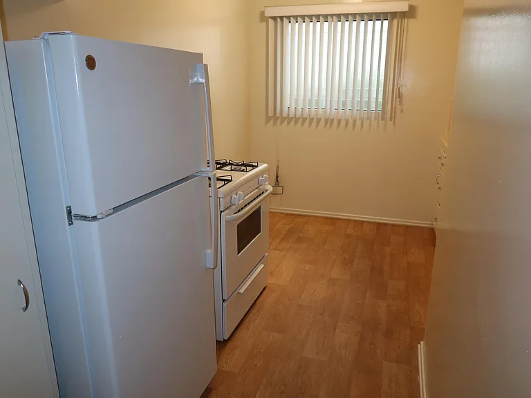 1162 N Gardner St #3 — Photo 4