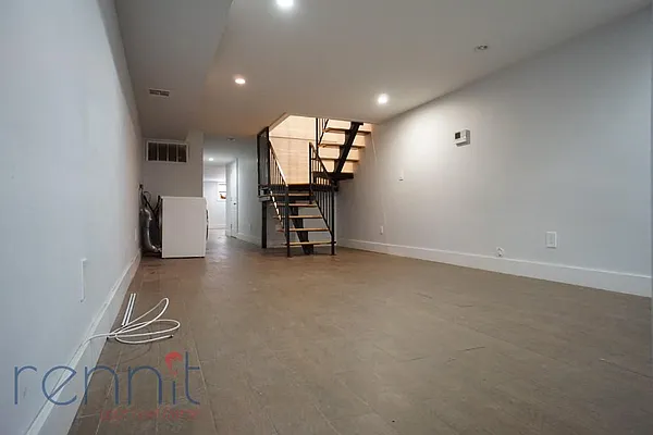 Rented by Rennit Inc. | media 10