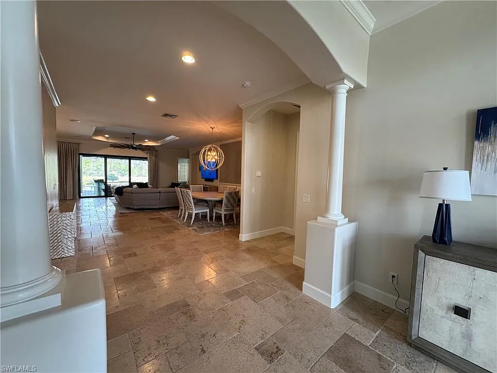 3 bed, 3.0 bath, 3116 sqft, $20,000 — Photo 4