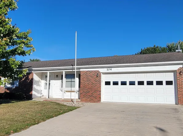 104 N Cheyenne Dr, Warsaw, IN 46582