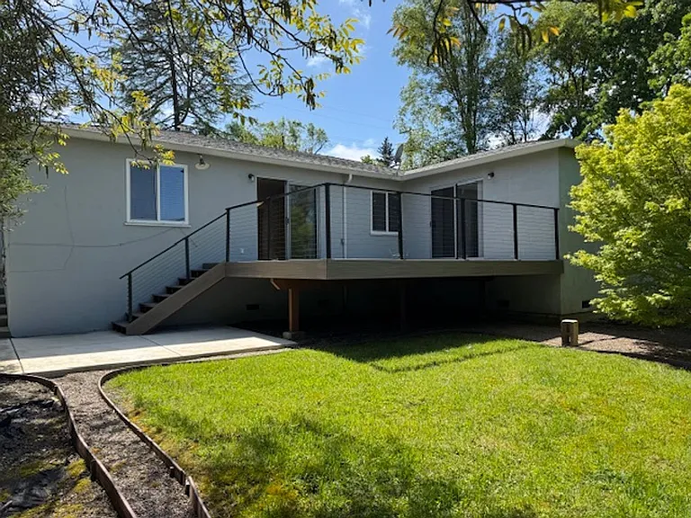 1608 Poplar Dr — Photo 24