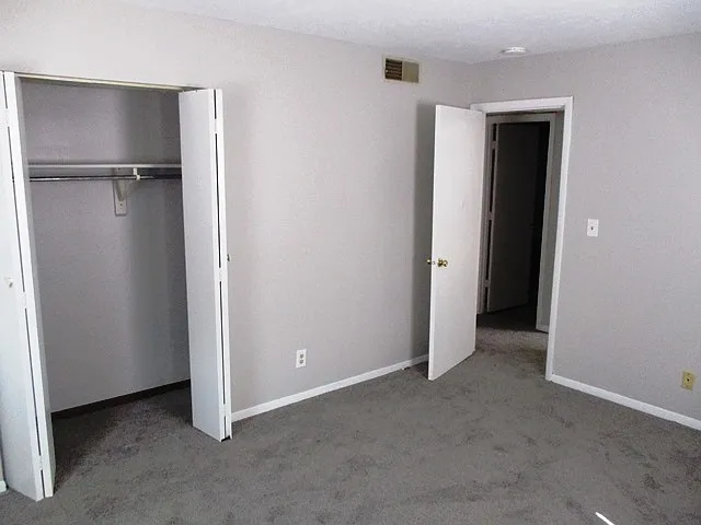 1915 Tracy Dr — Photo 8
