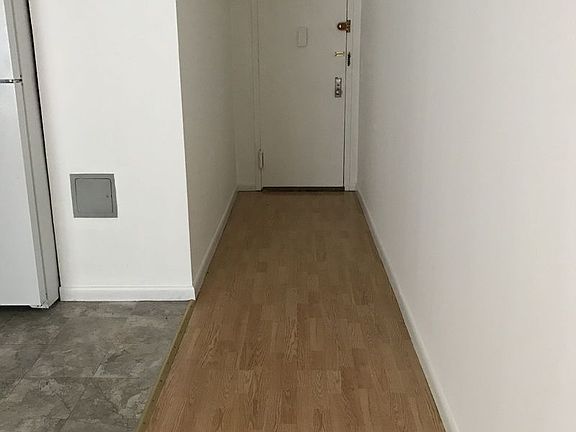 2nd image of 196 Park Row #4E