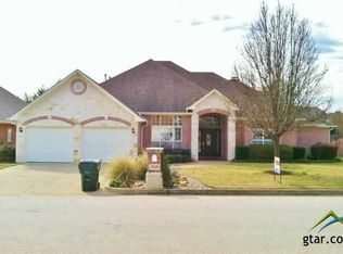 2118 Dover Ln, Tyler, TX 75703