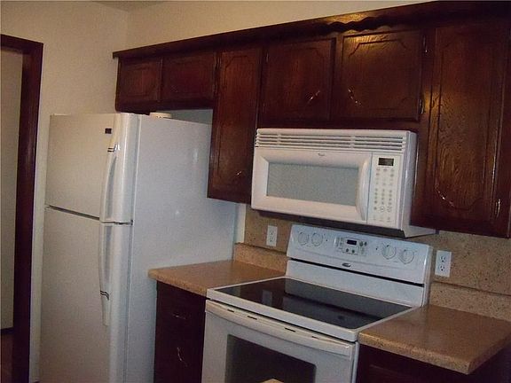 5th image of 712 Highlander Dr