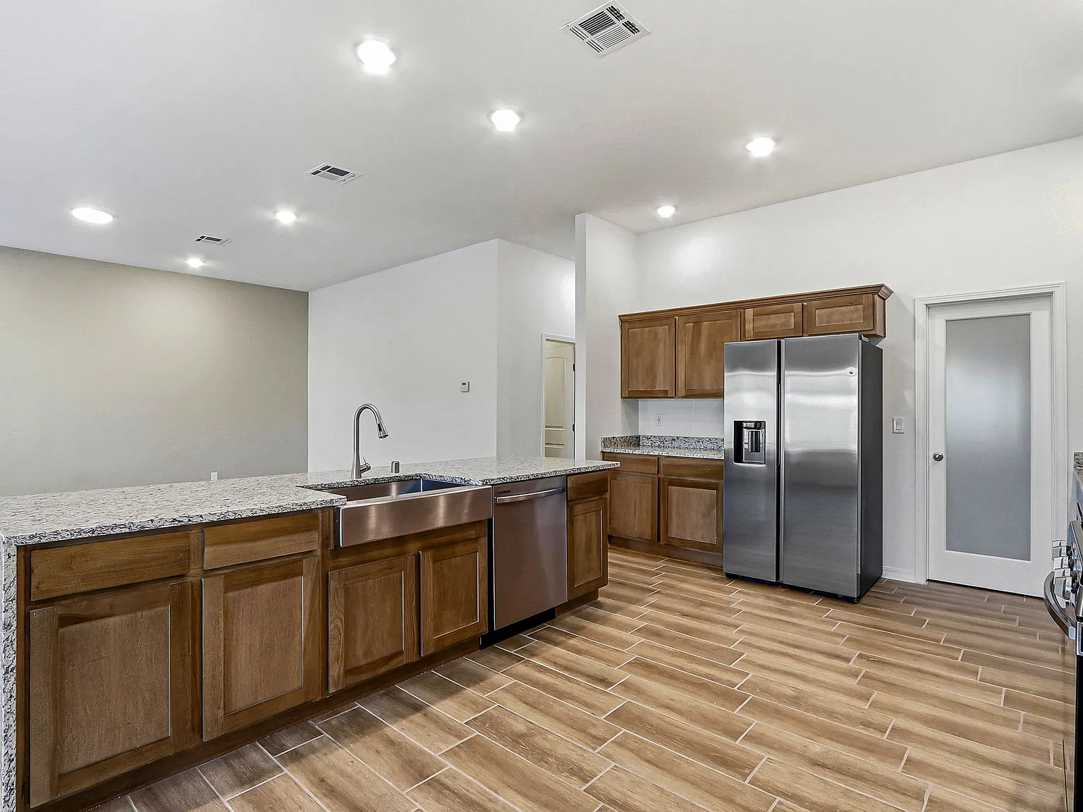 14329 Steve Joyce parkway - 1 — Photo 3