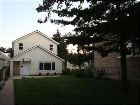3rd image of 5725 W Cornelia Ave