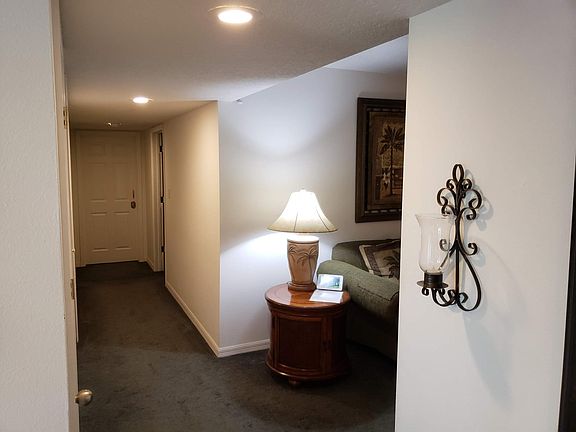 4th image of 5072 Sherwood Ln