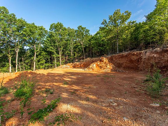 3rd image of 220 Ark Traveler Rd