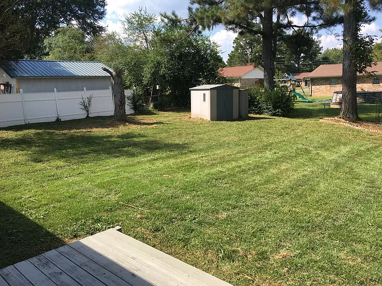 109 Lindsey Dr NW — Photo 6
