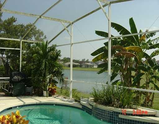 Swimming Pool views Pond