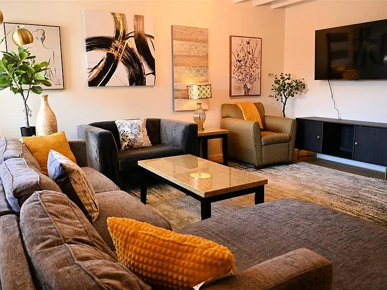 500 E Riverside Dr #224 — Photo 13