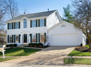 912 Hanna Valley Estates Dr, Ballwin, MO 63021
