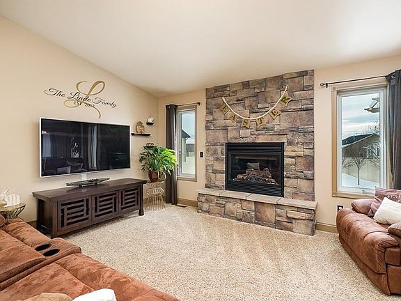 3rd image of 3023 Western Bluffs Blvd