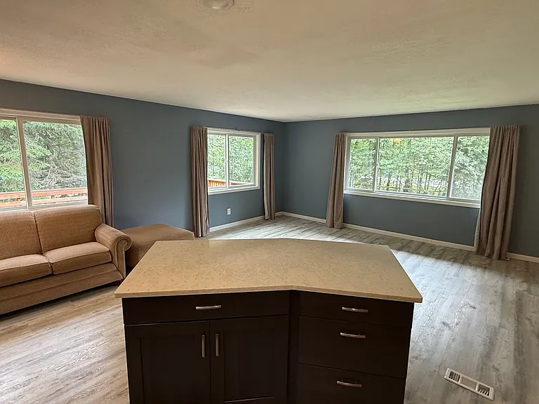 20251 Eagle River Rd — Photo 2